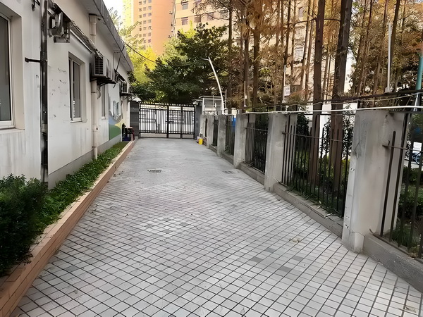 刷短剧治愈上班的痛！再让我看广告就太过分了吧